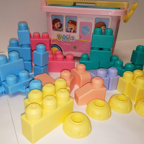 New 35pc Blocks Pull Wagon - Picture 10 of 15